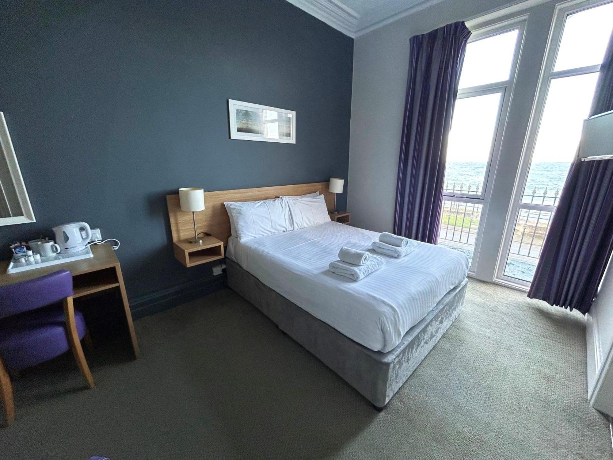 The Seafront Hotel By Compass Hospitality Llandudno Ngoại thất bức ảnh