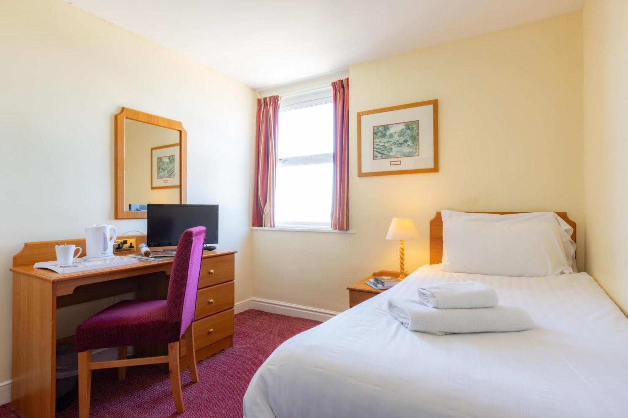 The Seafront Hotel By Compass Hospitality Llandudno Ngoại thất bức ảnh